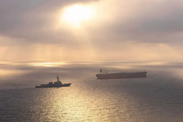 Iran și Oman propun un coridor maritim temporar prin Strâmtoarea Ormuz