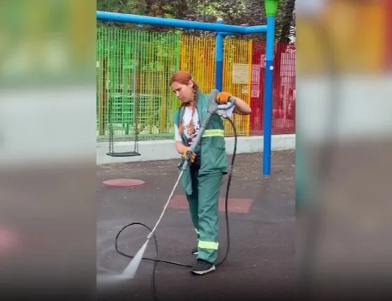 Echipele „Totul Verde” igienizează parcurile din Sectorul 4