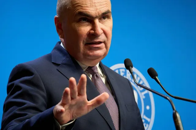 Bolojan face economie: „La mine acasă nu funcționează aerul condiționat”