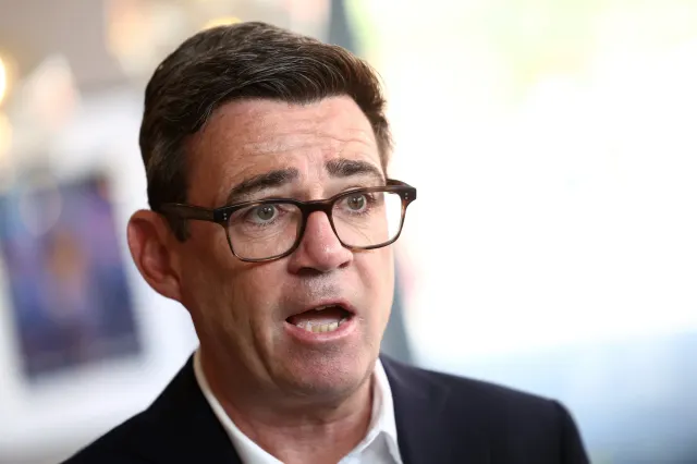 Premierul britanic Andy Burnham, victima unui impostor care s-a dat drept un apropiat al lui Donald Trump. Londra a alertat Casa Albă