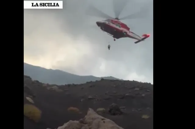 Turist american, ucis de trăsnet pe Muntele Etna. Bărbatul se afla într-o zonă interzisă VIDEO 