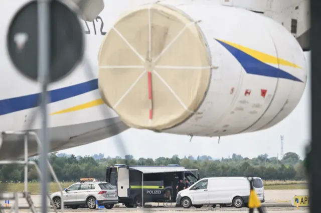 Cazul dronei de pe aeroportul Leipzig. Doi suspecţi cu paşaport rusesc au fost identificaţi de poliţia criminalistică germană
