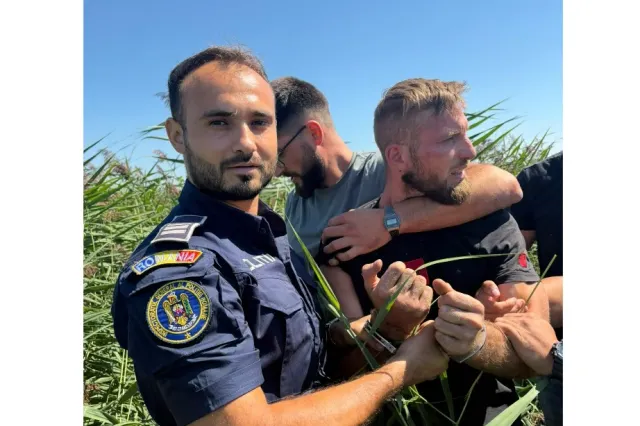 Fugarul din Republica Moldova, urmărit cu elicopterul prin România, prins de poliție pe un câmp din Dolj | VIDEO
