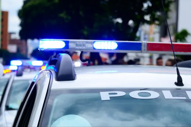 Trei surori, găsite moarte pe o plajă. Ancheta a dezvăluit drama care le-a marcat viața timp de ani întregi