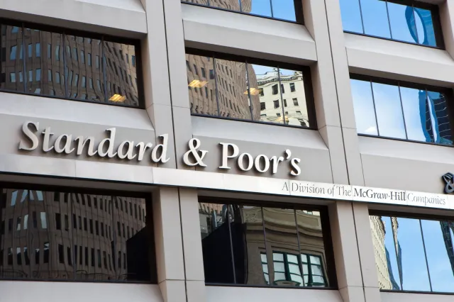 Ratingul României, decis pe 2 octombrie: ce se întâmplă cu Guvernul Mureșan înainte de verdictul S&P
