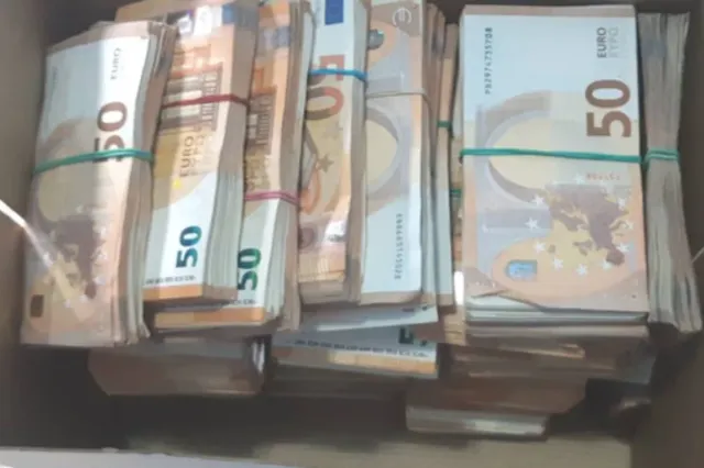 Două ucrainence au pierdut 630.000 de euro după ce au încercat să treacă ilegal granița în România. Unde au ascuns banii