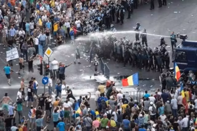 Sentința în Dosarul 10 August, pronunțată pe 11 iunie. Foști șefi ai Jandarmeriei, judecați pentru reprimarea protestului din 2018