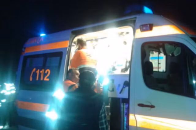 Plan ROȘU de intervenție în Dâmbovița; zeci de persoane, inclusiv copii, au ajuns la spital cu simptome de toxiinfecție alimentară
