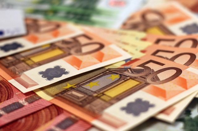 Escrocherie halucinantă la Iași: un bărbat a plătit peste 440.000 de lei „entității Bau” ca să scoată dracii din soție. Infractorul a fost arestat