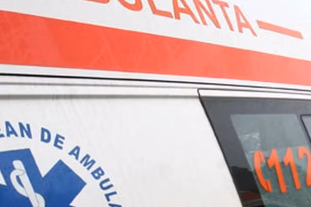 Federația Națională Sindicală Ambulanța din România anunță cel mai mare protest din istoria serviciilor publice de ambulanță. Angajații se plâng de scăderea veniturilor