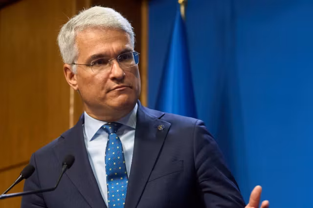 Dragoș Pîslaru, despre legea salarizării: „Materialul apărut pe surse nu este un document oficial"