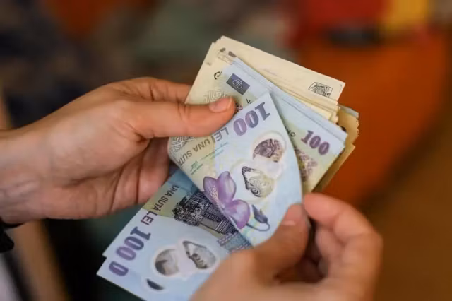 Fraudă de aproape 9 milioane de lei cu maşini second-hand în Prahova. ANAF anunţă sesizarea organelor penale