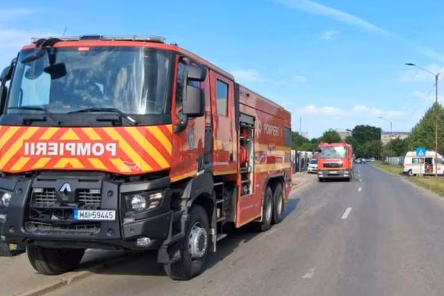 Alertă în Turnu Măgurele. Avarie la o magistrală de gaz, situată în apropierea unei școli, din cauza unui muncitor