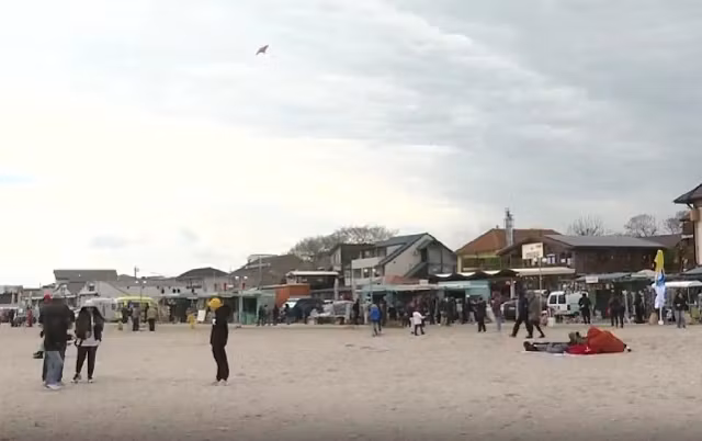 Turiștii români fug în străinătate din cauza prețurilor de la noi
