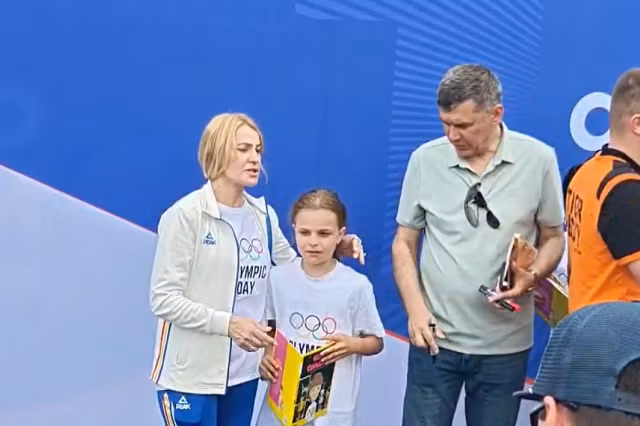 Nadia Nadia Comăneci a dat startul Crosului Național ''Ziua Olimpică'' - VIDEO