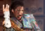Celebra mănușă albă purtată de Michael Jackson pe scenă a fost scoasă la licitație. De la cât pornește suma