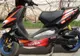 Patru adolescenţi bucureşteni sunt acuzaţi de peste 100 de tâlhării de pe scuter