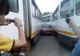 Blocat între două tramvaie