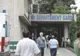 Zeci de pacienţi dorm pe paturi pliante, pe holurile Spitalului de Urgenţă Floreasca