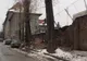 Gardul unui liceu din Craiova s-a prăbuşit peste două maşini