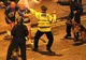 Incredibil! Între fanii lui Rangers care s-au bătut cu poliţia după finala Cupei UEFA s-a aflat şi un ...poliţist - VIDEO
