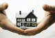 Tranzacţiile imobiliare au scăzut cu aproape 40%