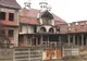 Romii din Recaş, judeţul Timiş, şi-au părăsit palatele pentru că nu mai au bani să le construiască