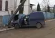 O maşină uitată cu motorul pornit a lovit un stâlp care alimenta un cartier vasluian cu energie electrică