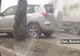 Un şofer a ales varianta off-road pe trotuar