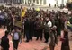 200 de angajaţi de la combinatul chimic Amurco Bacău au pichetat Prefectura