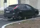 Maşină lăsată pe butuci, în Rm. Vâlcea