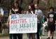 Circa 100 de persoane au protestat la Cluj-Napoca şi Târgu Mureş faţă de reducerea spaţiilor verzi
