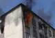 Cinci apartamente de la două etaje ale unui bloc din Petroşani au ars 
