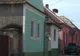 În a doua zi a Paştelui catolic, în Ardeal, băieţii le stropesc pe fete cu parfum
