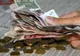 Cursul de referinţă a urcat, a treia zi la rând, până la 4,1736 lei/euro