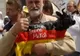 În jur de 1.000 de fermieri au protestat la la Bruxelles faţă de preţul mic al laptelui 