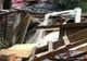 Un bărbat a fost rănit în urma prăbuşirii peretelui unei case din Râşnov