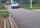 Românii se plimbă prin parc, mai nou, cu maşina