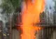 Regulatorul unei conducte de gaz a luat foc după ce a fost lovit de fulger 