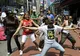 Peste 2.000 de români au dansat într-un flashmob pe piesa \"Beat it\" a lui Michael Jackson. VEZI VIDEO