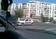 Maşina poliţiei parcată pe trecerea de pietoni