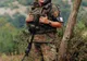 Soldat din trupele de menţinere a păcii în Kosovo, filmat în timp ce se masturba