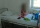 Mai multe mame au protestat la spitalul din Arad după ce au aflat că micuţii vor sta câte doi în pat