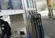 Poliţiştii din Gorj au reţinut un tânăr care fura produse petroliere dintr-o conductă a Petrom
