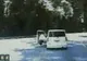 Un american urmărit de poliţişti sare din maşina furată în plină viteză 