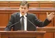 Antonescu către Boc, la dezbaterea moţiunii: "Sunteţi beat de euforie. Aţi tras ceva prafuri uşoare?"