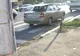 Autovehicul oprit pe trecerea de pietoni