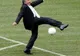 Sepp Blatter ţine cu dinţii de scaunul FIFA
