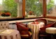 Un lucrător în domeniul HoReCa are cel mai mic salariu pe oră din România