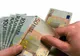 Euro a crescut cu 30 de bani faţă de leu, de la începutul anului